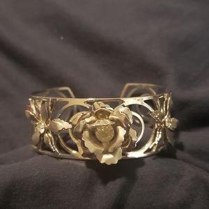 Flower cuff bracelet